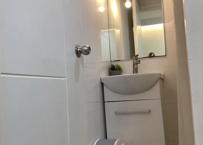 D' Residences Ostello *
